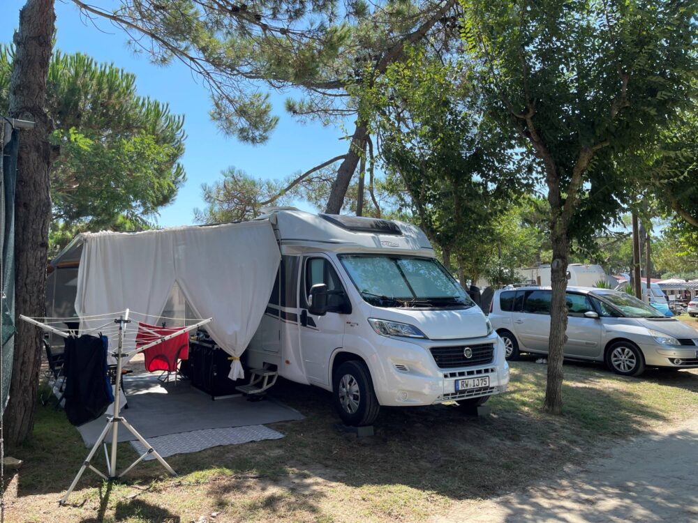 Area Sosta Camper Casal Borsetti | Camping Reno